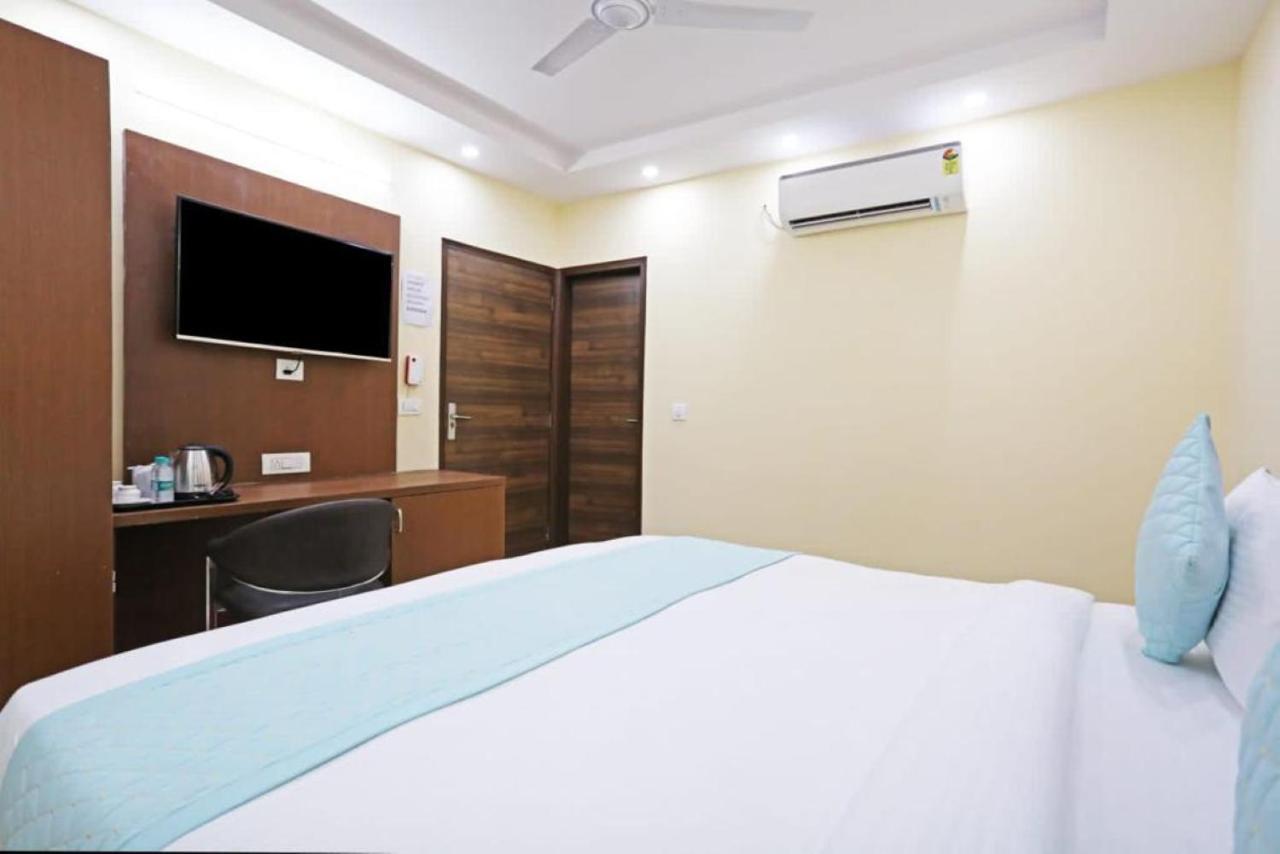 Hotel Mannat Bhera Enclave 뉴델리 외부 사진