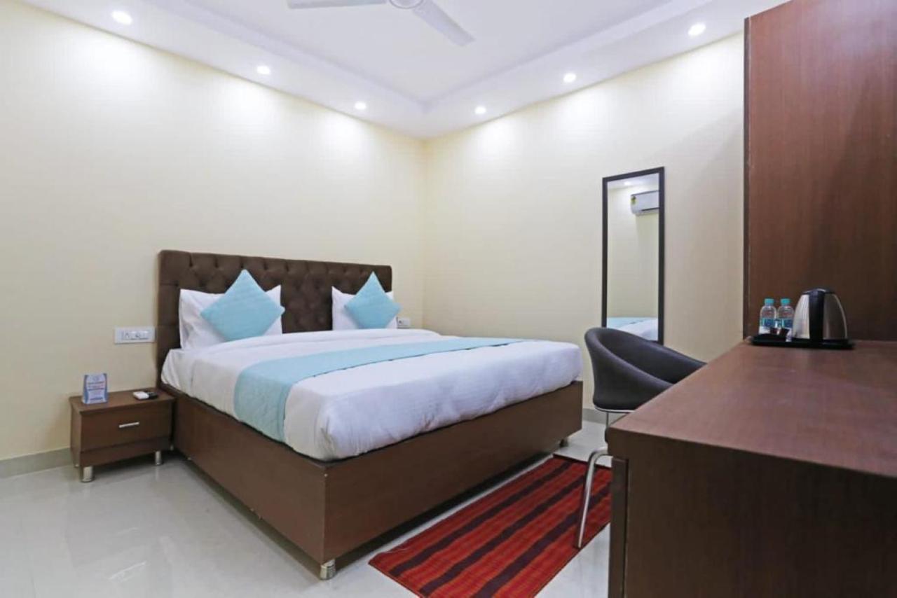Hotel Mannat Bhera Enclave 뉴델리 외부 사진